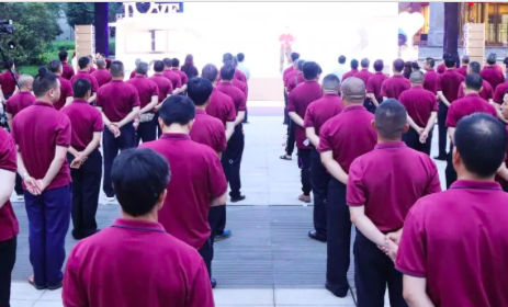 長(zhǎng)江首城第一屆“520公交車(chē)長(zhǎng)關(guān)愛(ài)日”活動(dòng)